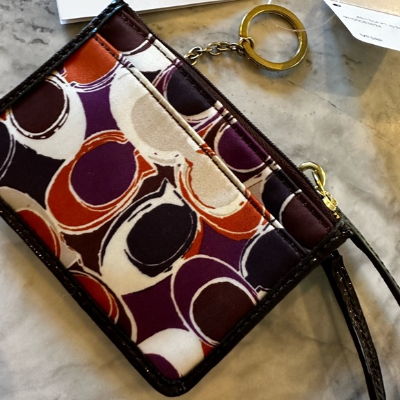 NWT Coach ID Holder / Keychain with zipper compartment - Picture 2 of 6